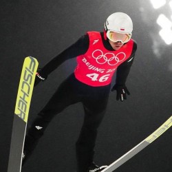 Kamil Stoch czwarty na dużej skoczni