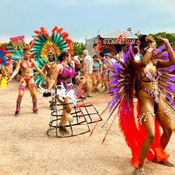 Notting Hill Carnival wrócił do Londynu po dwuletniej covidowej przerwie