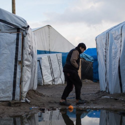 Wielka Brytania pozbywa się nielegalnych imigrantów