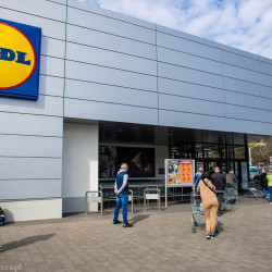 Brytyjski Lidl wycofał ciastka z Psim Patrolem. Na etykiecie adres strony dla dorosłych