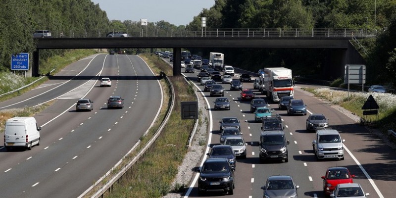 Pijany prowadził auto bez opon