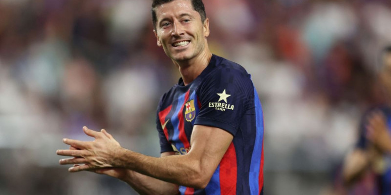 Robert Lewandowski znów strzelił dwa gole dla Barcelony