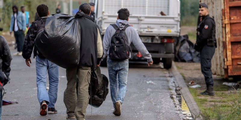 Lawinowy wzrost liczby Albańczyków nielegalnie przedostających się przez La Manche