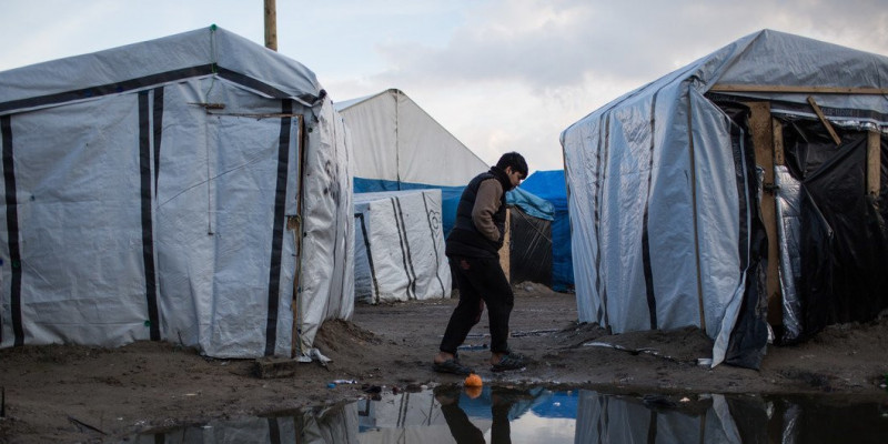 Wielka Brytania pozbywa się nielegalnych imigrantów