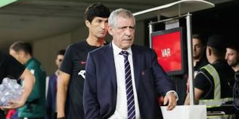 Fernando Santos zwolniony z funkcji selekcjonera piłkarskiej reprezentacji Polski