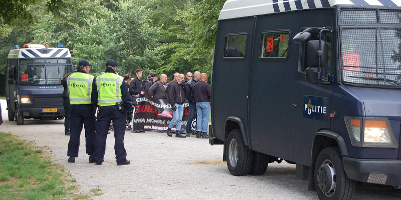 Rząd objął sankcjami skrajnie prawicową organizację Blood and Honour