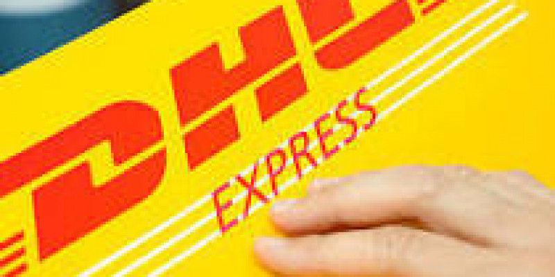 Firma DHL wstrzymuje dostawy do USA przesyłek o wartości przekraczającej 800 dolarów