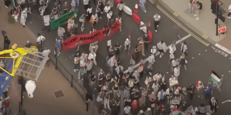 Tysiące osób w Londynie domagało się uwolnienia zakładników porwanych przez Hamas