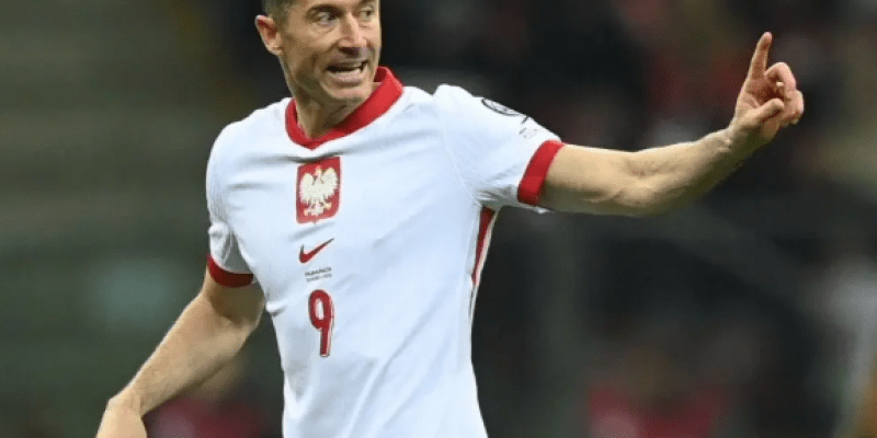 Urban powołał kadrę. Wraca Lewandowski - jako kapitan